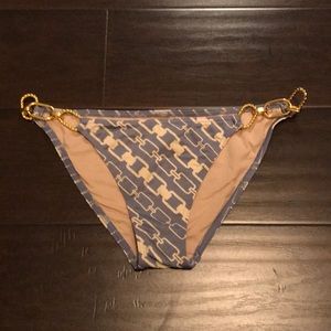 Victoria’s Secret swim bottoms (M)